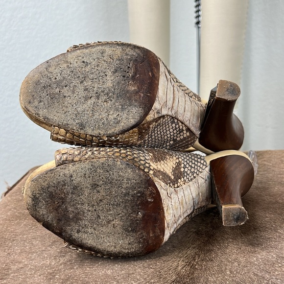 Devi Kroell Python High Heel Mule Cutout Slingback Sandal Stacked Peep Toe - Picture 11 of 11